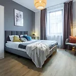 Friendhouse