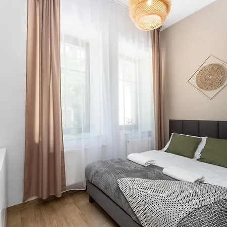 Friendhouse Apartamento *