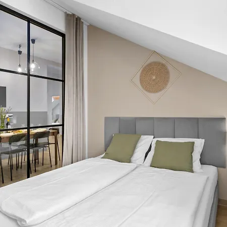 Friendhouse Apartamento *